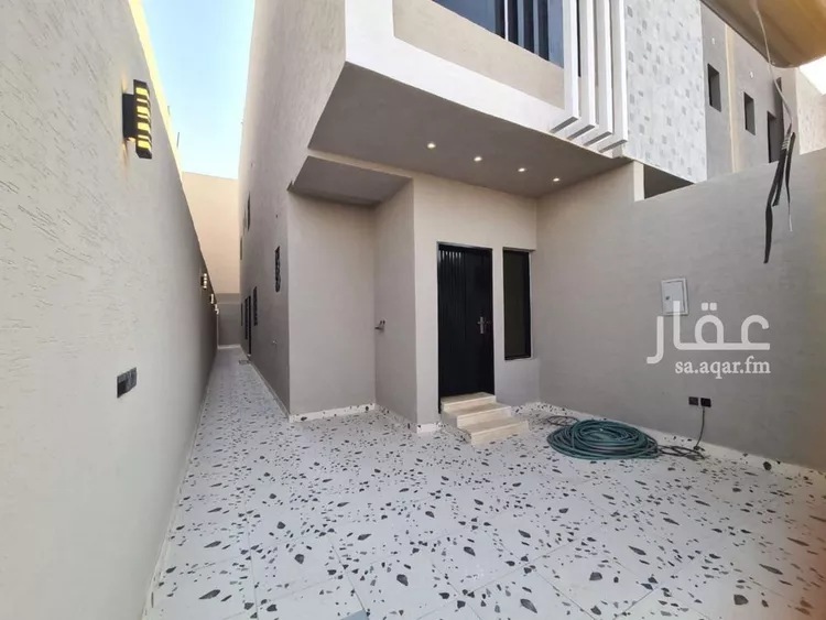 فيلا للبيع في شارع العزيزيه, حي طيبة, مدينة الرياض, منطقة الرياض صورة 5