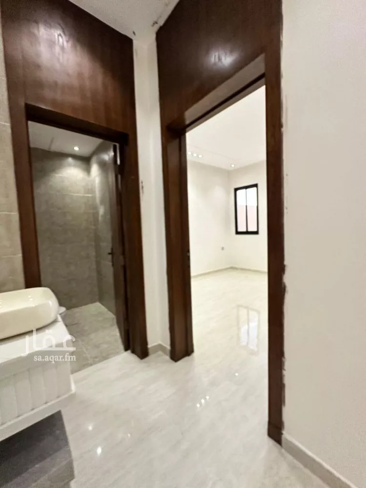 دور للبيع في شارع المضمار, حي الحزم, مدينة الرياض, منطقة الرياض صورة 2