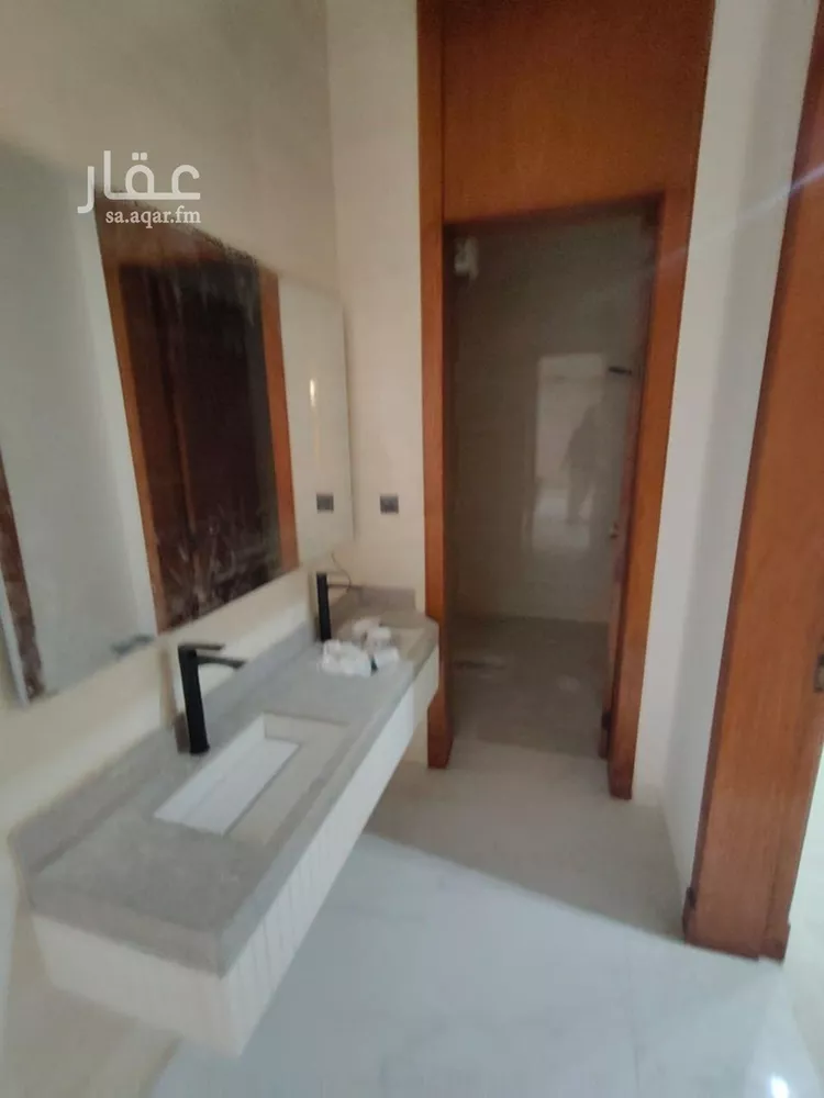 فيلا للبيع في شارع العزيزيه, حي طيبة, مدينة الرياض, منطقة الرياض صورة 4