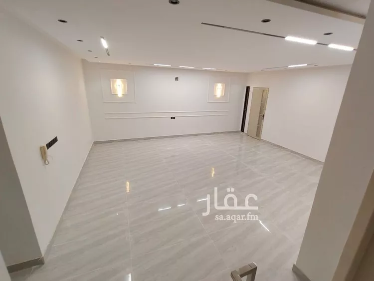 فيلا للبيع في شارع العزيزيه, حي طيبة, مدينة الرياض, منطقة الرياض 8