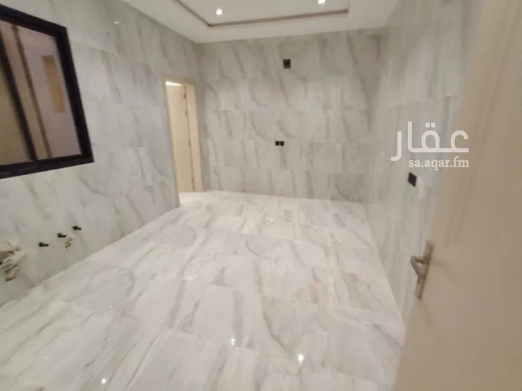 فيلا للبيع في شارع ابن نعيم, حي طيبة, مدينة الرياض, منطقة الرياض 10