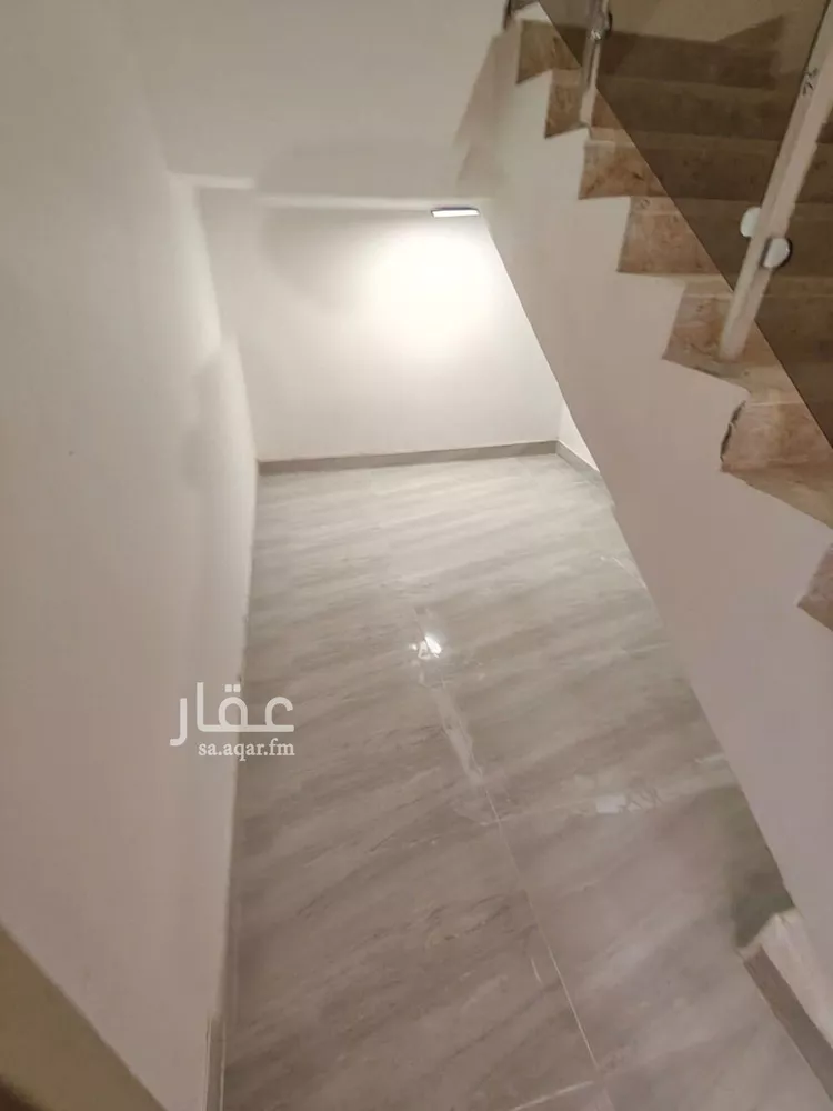 فيلا للبيع في شارع ابن نعيم, حي طيبة, مدينة الرياض, منطقة الرياض 13