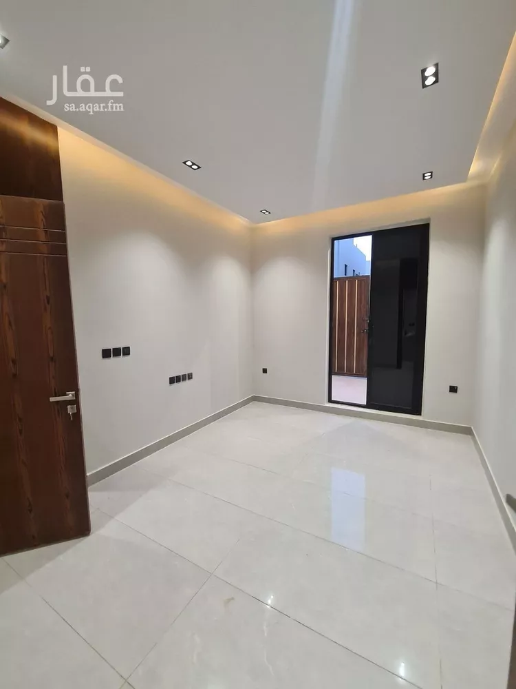 دور للبيع في شارع العزيزيه, حي طيبة, مدينة الرياض, منطقة الرياض صورة 5
