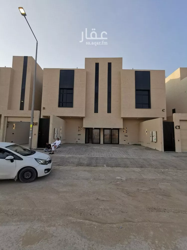 دور للبيع في شارع ابن نعيم, حي طيبة, مدينة الرياض, منطقة الرياض صورة 2