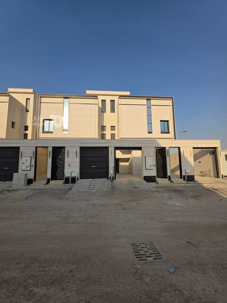 فيلا للبيع في شارع العزيزيه, حي طيبة, مدينة الرياض, منطقة الرياض 2