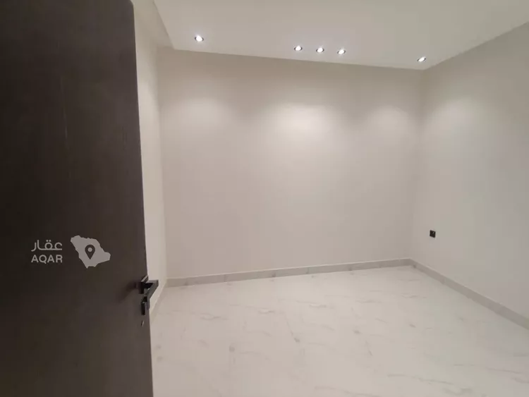 فيلا للبيع في شارع ابن نعيم, حي طيبة, مدينة الرياض, منطقة الرياض 3