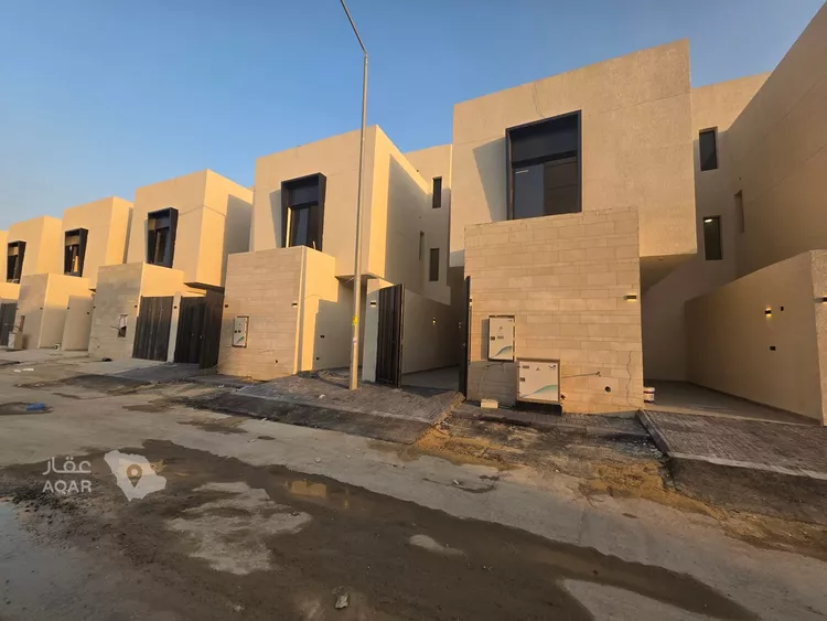 فيلا للبيع في شارع العزيزيه, حي طيبة, مدينة الرياض, منطقة الرياض 8