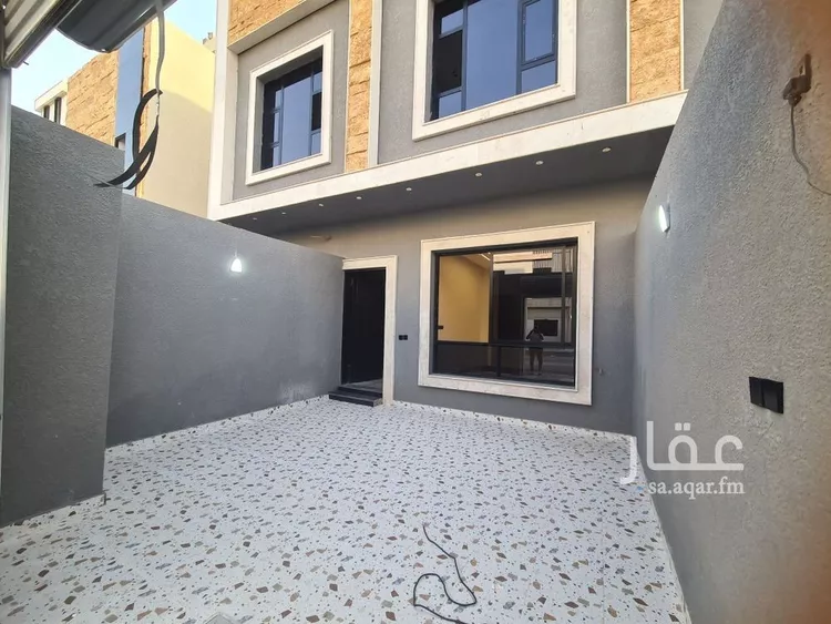 فيلا للبيع في شارع حسين الأبريقي, حي عكاظ, مدينة الرياض, منطقة الرياض صورة 3