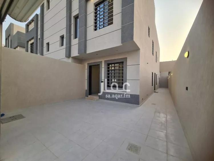 دور للبيع في شارع الامام البخاري, حي بدر, مدينة الرياض, منطقة الرياض صورة 3