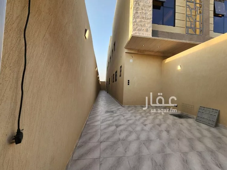 فيلا للبيع في شارع عطية بن الحارث, حي عكاظ, مدينة الرياض, منطقة الرياض صورة 5