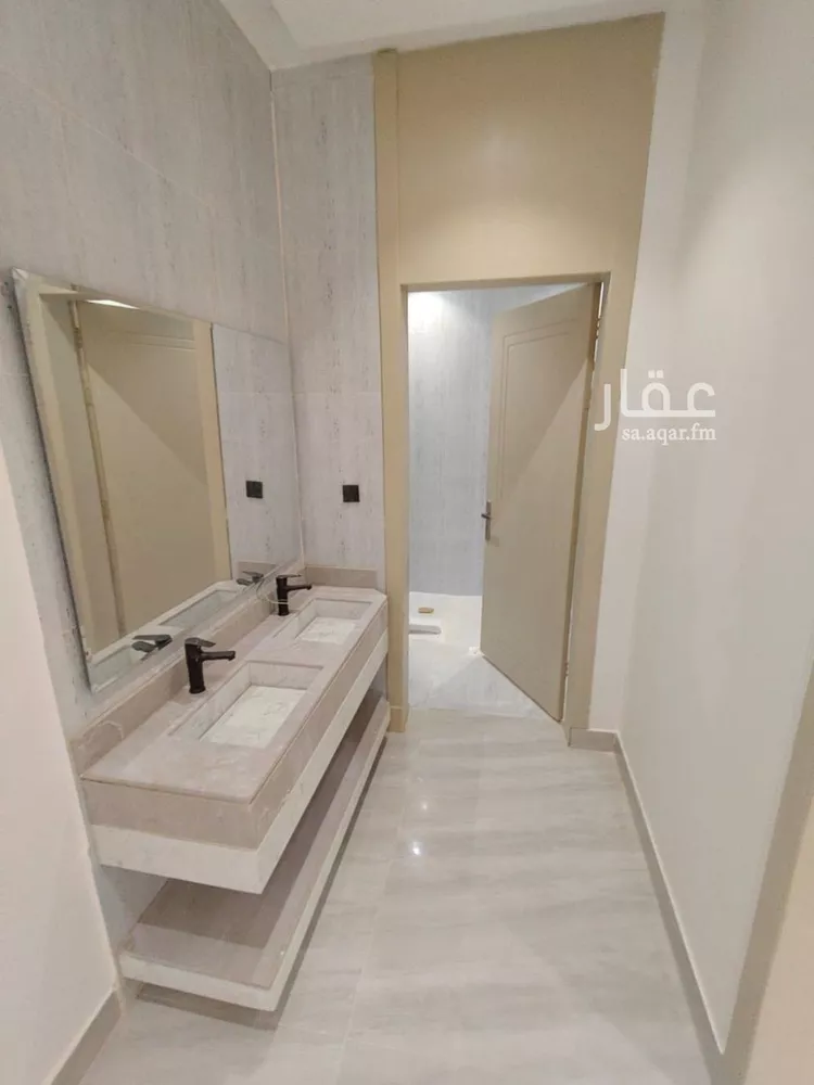 فيلا للبيع في شارع العزيزيه, حي طيبة, مدينة الرياض, منطقة الرياض صورة 5