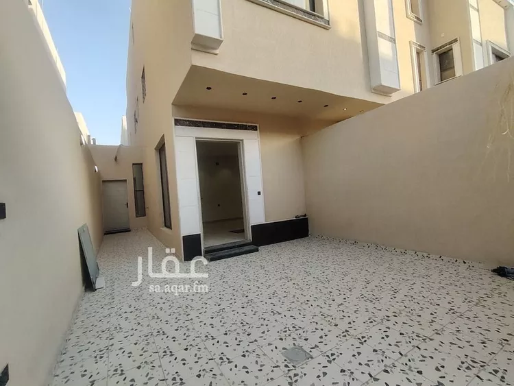 فيلا للبيع في شارع ابن نعيم, حي طيبة, مدينة الرياض, منطقة الرياض صورة 2