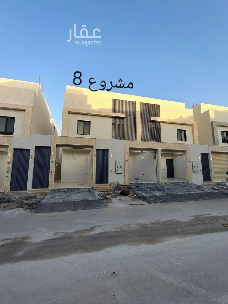 فيلا للبيع في شارع ممر42, حي عكاظ, مدينة الرياض, منطقة الرياض