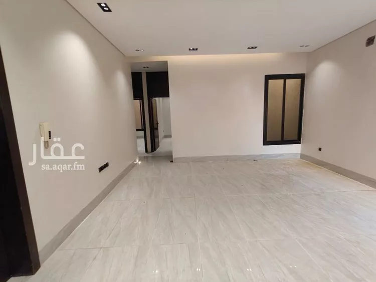 دور للبيع في شارع ريس, حي بدر, مدينة الرياض, منطقة الرياض 11