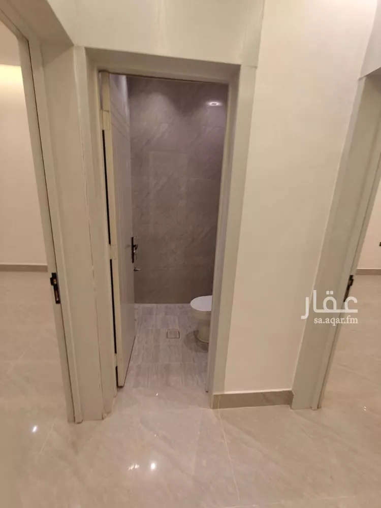دور للبيع في شارع السخاء, حي بدر, مدينة الرياض, منطقة الرياض 18