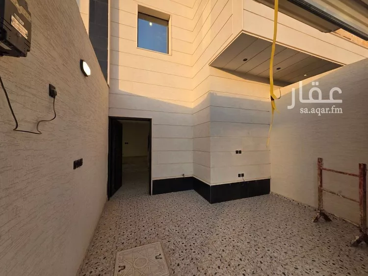 فيلا للبيع في شارع العزيزيه, حي طيبة, مدينة الرياض, منطقة الرياض صورة 4