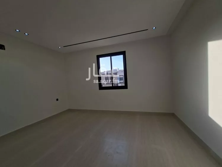 دور للبيع في شارع العزيزيه, حي طيبة, مدينة الرياض, منطقة الرياض 6