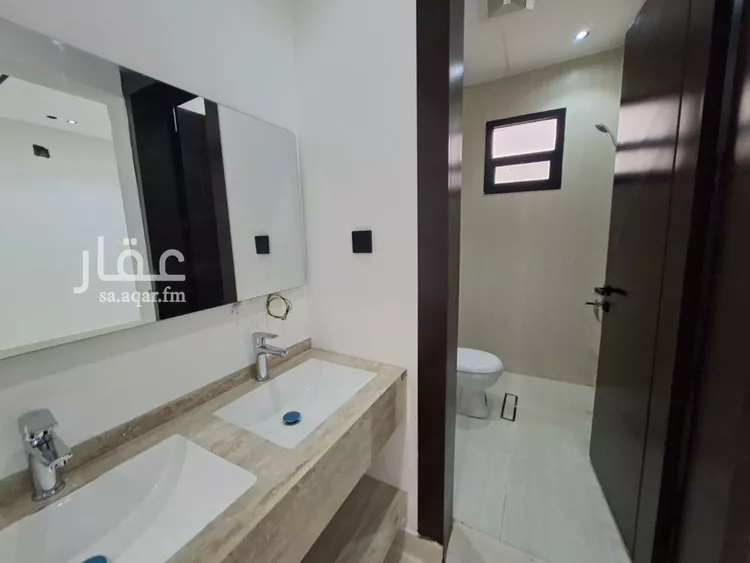 دور للبيع في شارع العزيزيه, حي طيبة, مدينة الرياض, منطقة الرياض 7