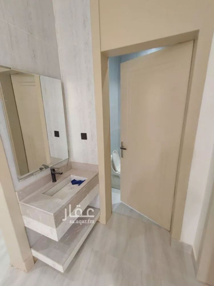 فيلا للبيع في شارع ابن نعيم, حي طيبة, مدينة الرياض, منطقة الرياض 11
