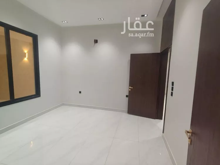 دور للبيع في شارع العزيزيه, حي طيبة, مدينة الرياض, منطقة الرياض 6