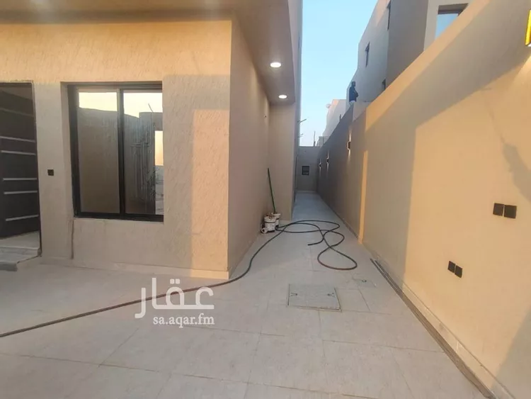 دور للبيع في شارع العزيزيه, حي طيبة, مدينة الرياض, منطقة الرياض صورة 2