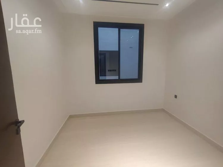 دور للبيع في شارع ابن نعيم, حي طيبة, مدينة الرياض, منطقة الرياض 6