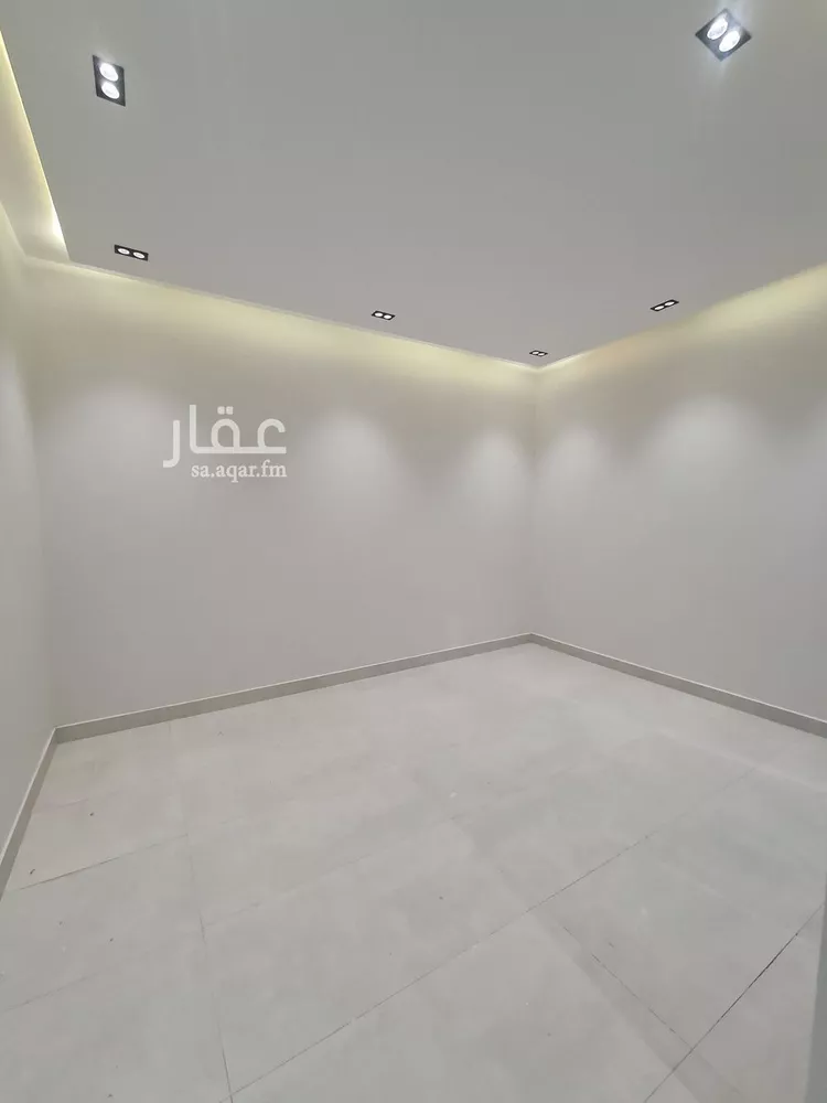 فيلا للبيع في شارع العزيزيه, حي طيبة, مدينة الرياض, منطقة الرياض صورة 4