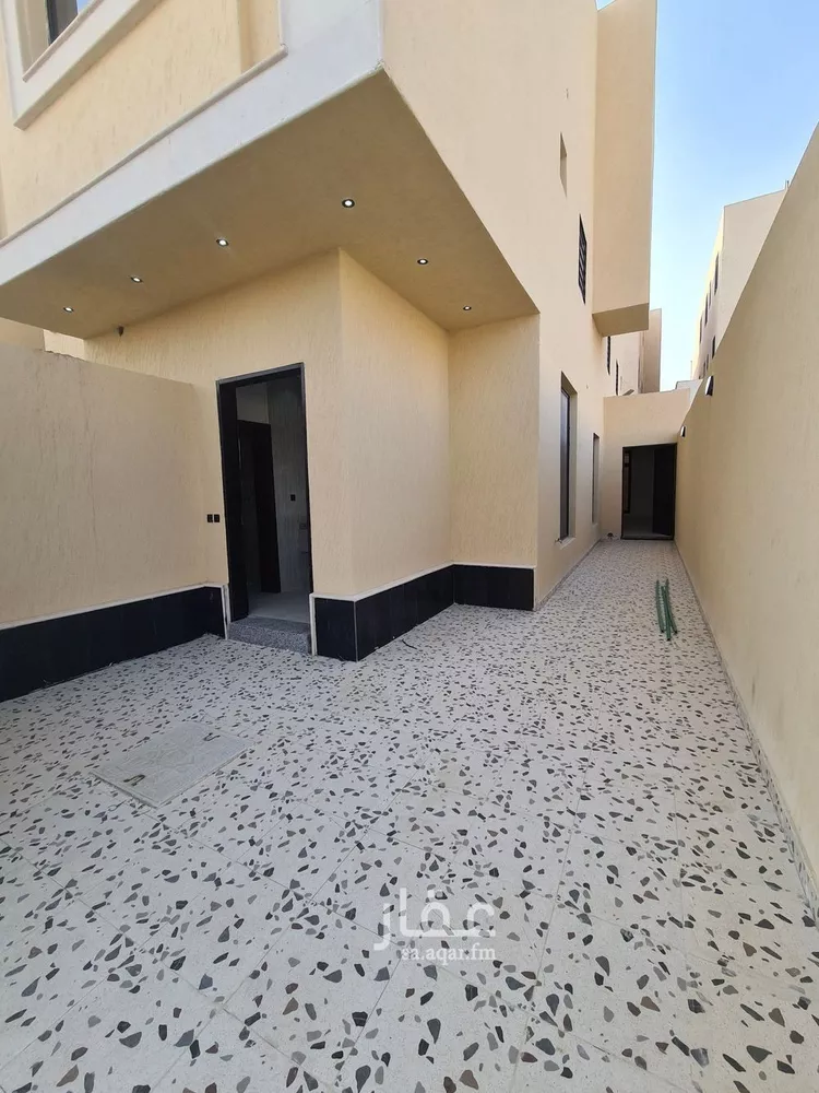 فيلا للبيع في شارع ابن نعيم, حي طيبة, مدينة الرياض, منطقة الرياض صورة 2