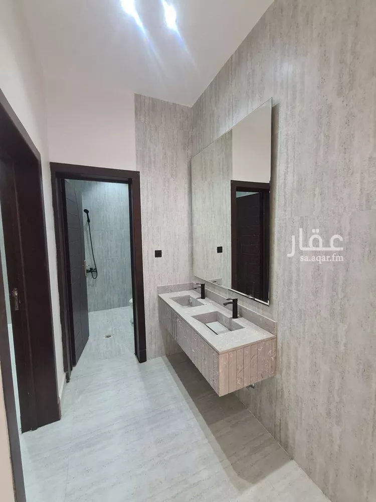 فيلا للبيع في شارع ابن نعيم, حي طيبة, مدينة الرياض, منطقة الرياض 6