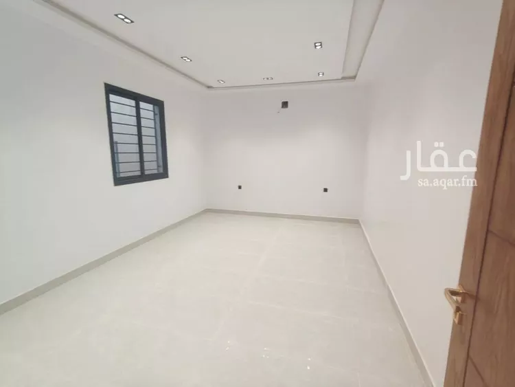 فيلا للبيع في شارع ابن نعيم, حي طيبة, مدينة الرياض, منطقة الرياض 9