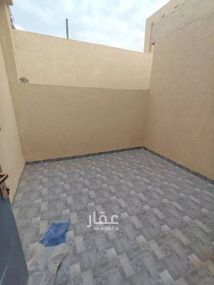 فيلا للبيع في شارع ابن نعيم, حي طيبة, مدينة الرياض, منطقة الرياض 18