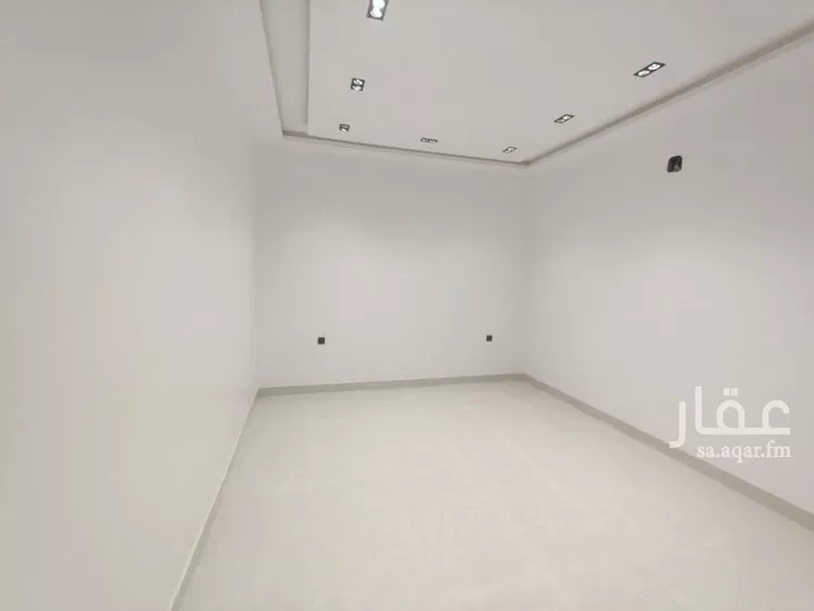 فيلا للبيع في شارع ابن نعيم, حي طيبة, مدينة الرياض, منطقة الرياض 11