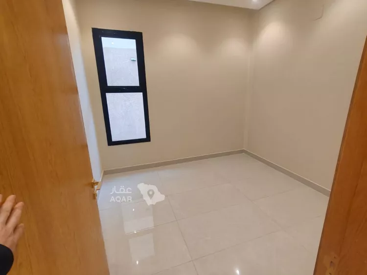 دور للبيع في شارع حجة الإسلام, حي عكاظ, مدينة الرياض, منطقة الرياض 6