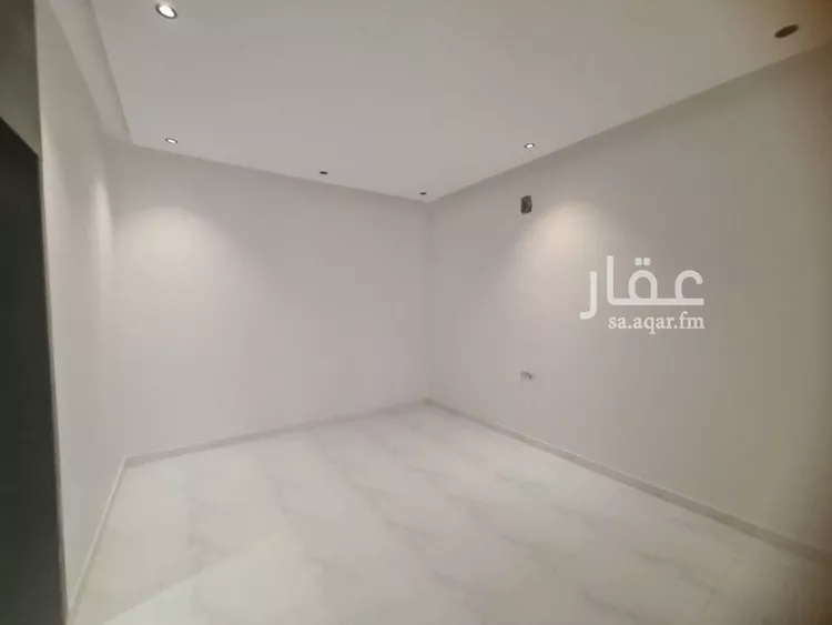 دور للبيع في شارع عبدالملك الفتني, حي بدر, مدينة الرياض, منطقة الرياض صورة 5