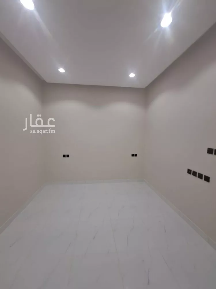 فيلا للبيع في شارع الجوز, حي ظهرة لبن, مدينة الرياض, منطقة الرياض صورة 4