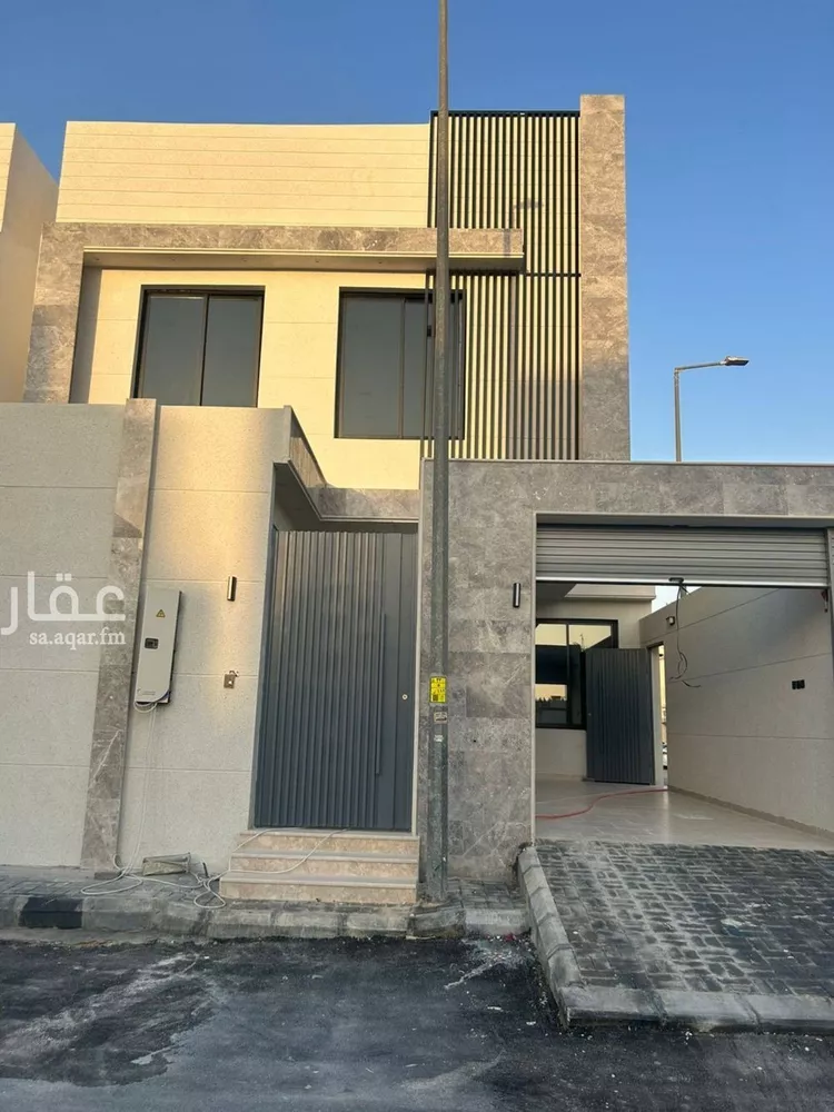 فيلا للبيع في شارع خديجة بنت خويلد, حي العريجاء الغربي, مدينة الرياض, منطقة الرياض