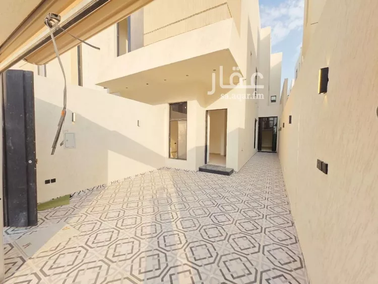 دور للبيع في شارع ريس, حي بدر, مدينة الرياض, منطقة الرياض صورة 4