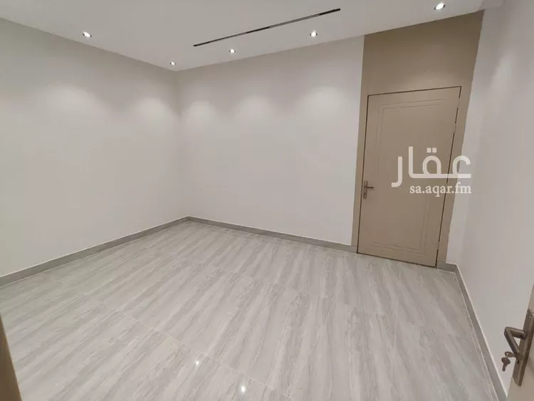 فيلا للبيع في شارع العزيزيه, حي طيبة, مدينة الرياض, منطقة الرياض 7