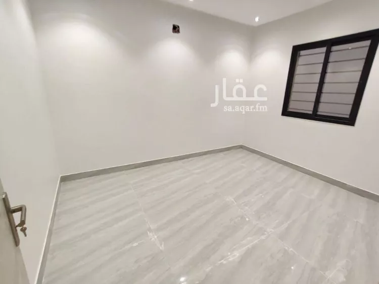 فيلا للبيع في شارع ابن نعيم, حي طيبة, مدينة الرياض, منطقة الرياض صورة 4
