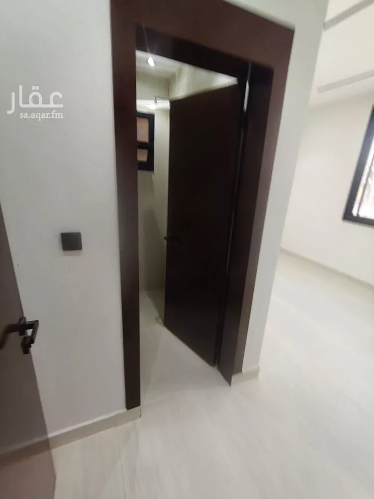 دور للبيع في شارع العزيزيه, حي طيبة, مدينة الرياض, منطقة الرياض 6