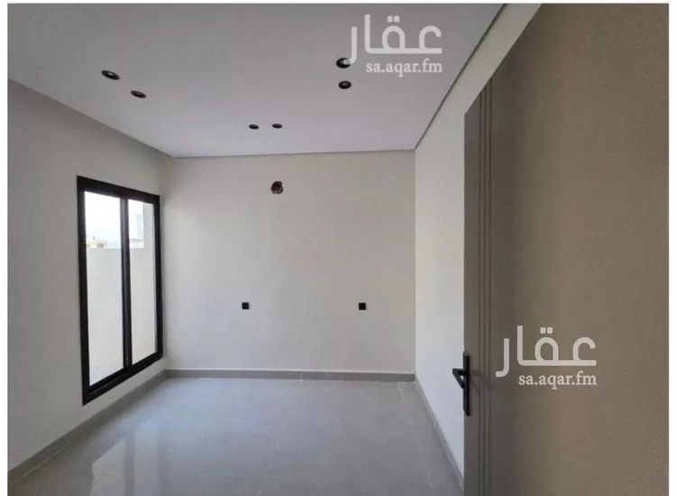 دور للبيع في شارع ابن نعيم, حي طيبة, مدينة الرياض, منطقة الرياض 4