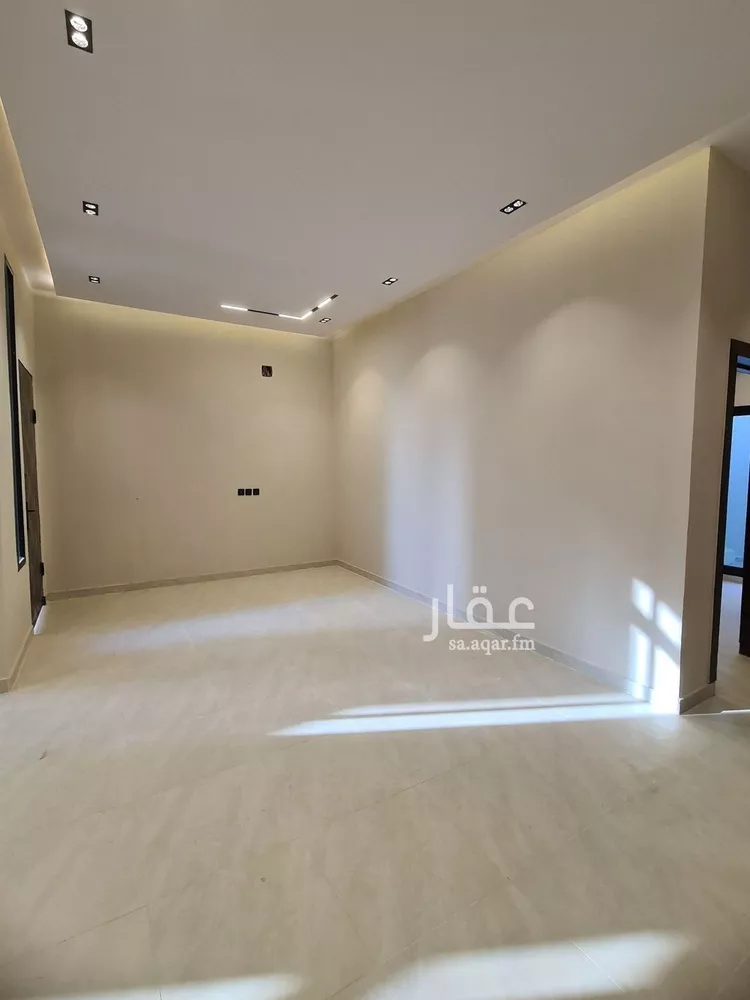 فيلا للبيع في شارع العزيزيه, حي طيبة, مدينة الرياض, منطقة الرياض 9
