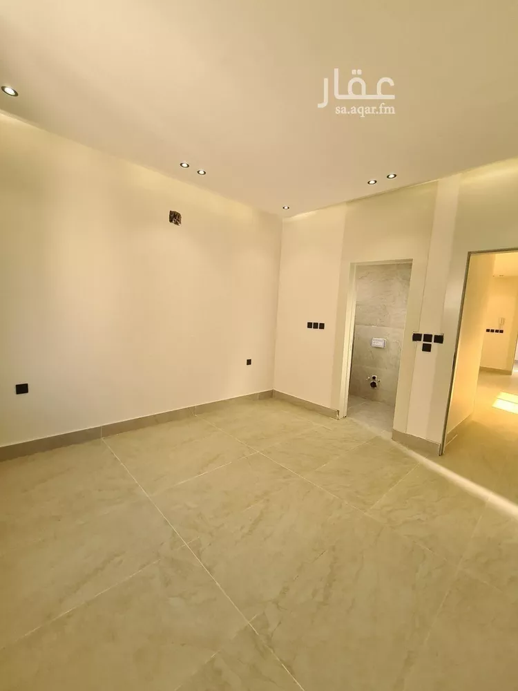 دور للبيع في شارع العزيزيه, حي طيبة, مدينة الرياض, منطقة الرياض 13