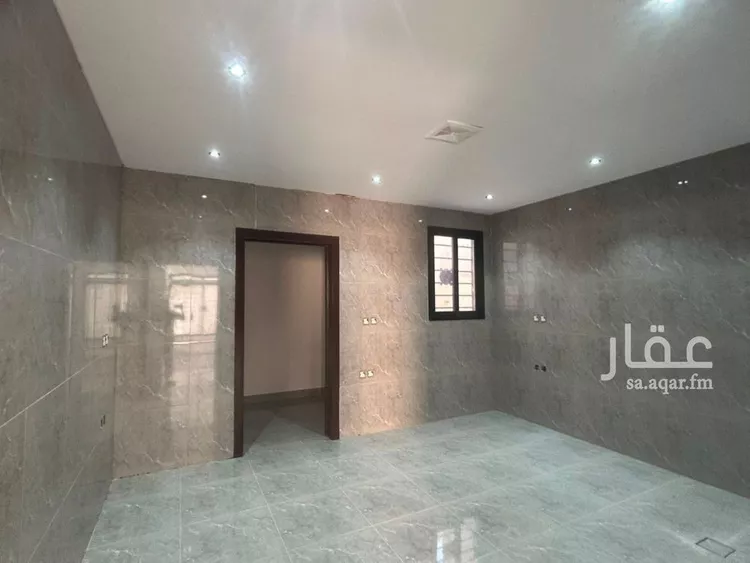 دور للبيع في شارع العزيزيه, حي طيبة, مدينة الرياض, منطقة الرياض 15