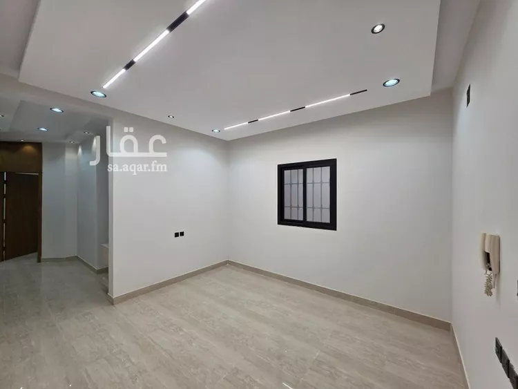 دور للبيع في شارع العزيزيه, حي طيبة, مدينة الرياض, منطقة الرياض 6