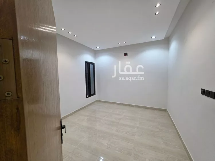 دور للبيع في شارع العزيزيه, حي طيبة, مدينة الرياض, منطقة الرياض 11