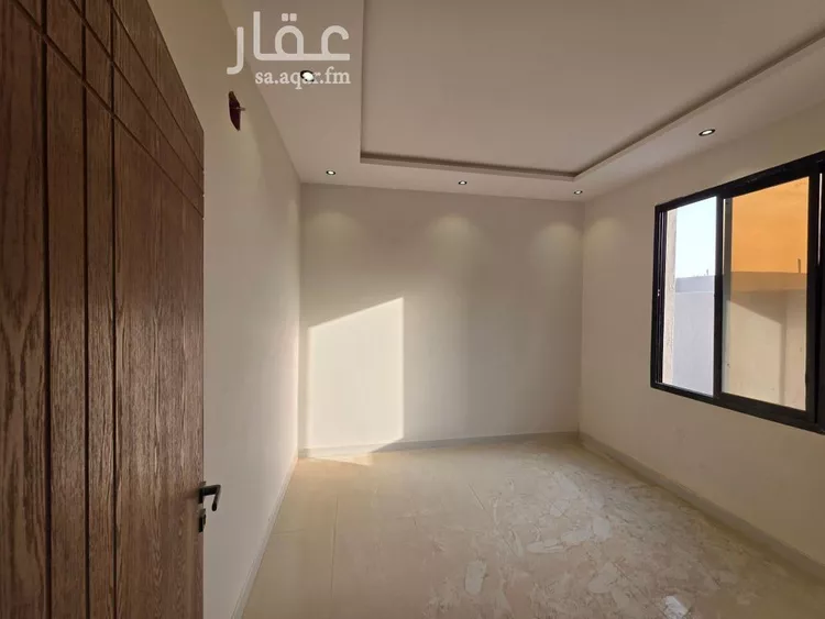 فيلا للبيع في شارع العزيزيه, حي طيبة, مدينة الرياض, منطقة الرياض 7