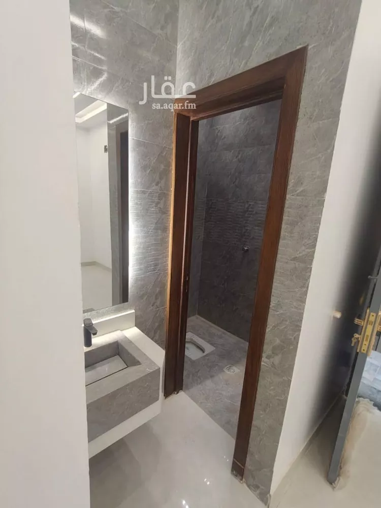 فيلا للبيع في شارع ابن نعيم, حي طيبة, مدينة الرياض, منطقة الرياض 17