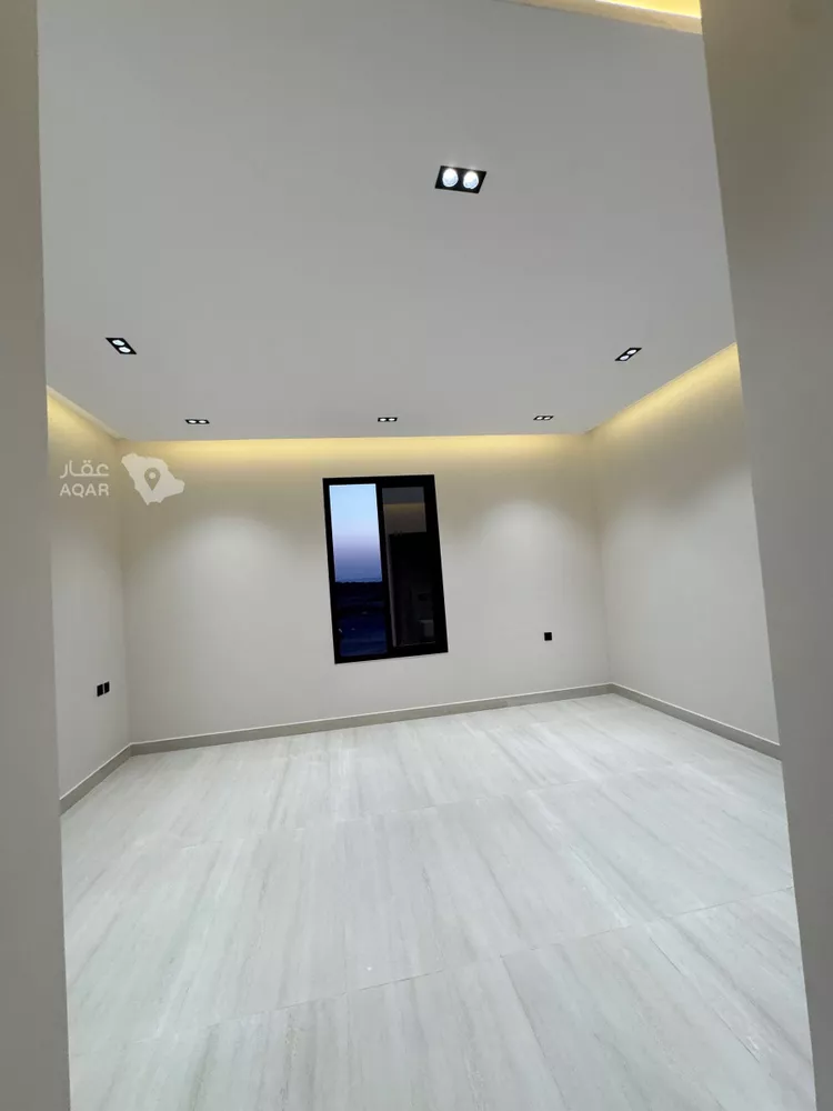 Floor for Sale in Riyadh Dahiat Namar 14