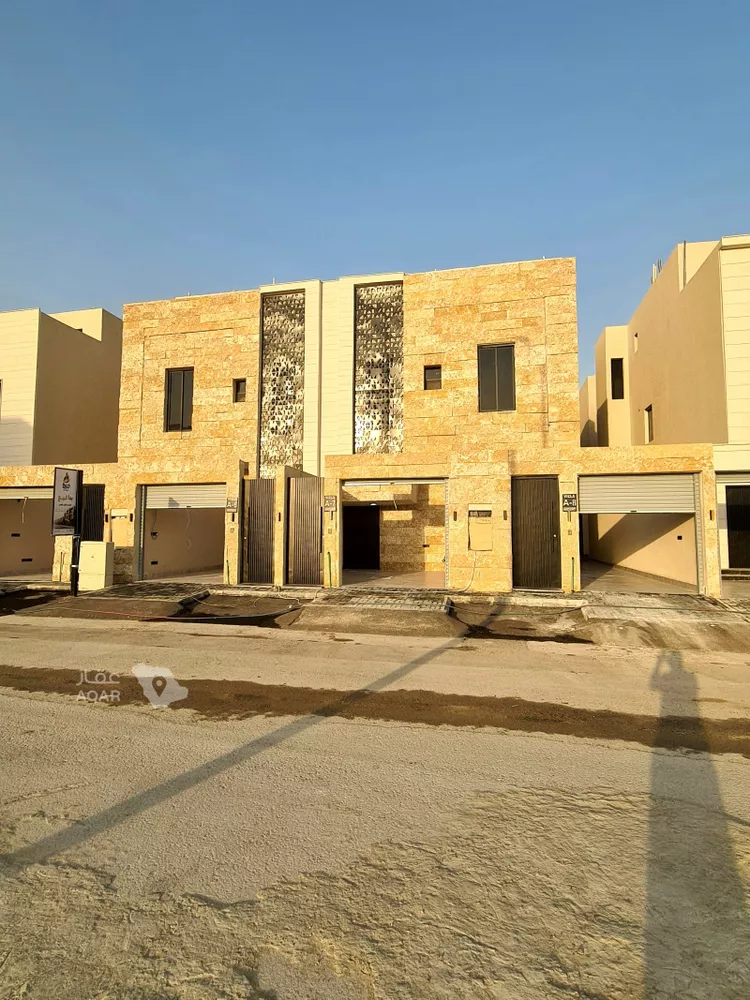 فيلا للبيع في شارع العزيزيه, حي طيبة, مدينة الرياض, منطقة الرياض صورة 2